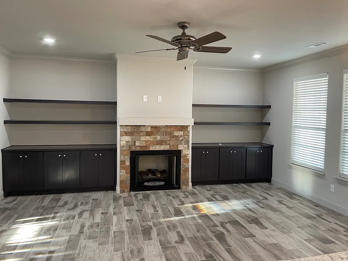 Building Photo - 204 Vicks Cir