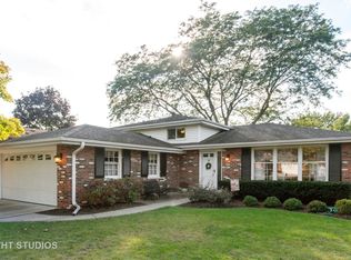 9S312 Florence Ave, Downers Grove, IL 60516