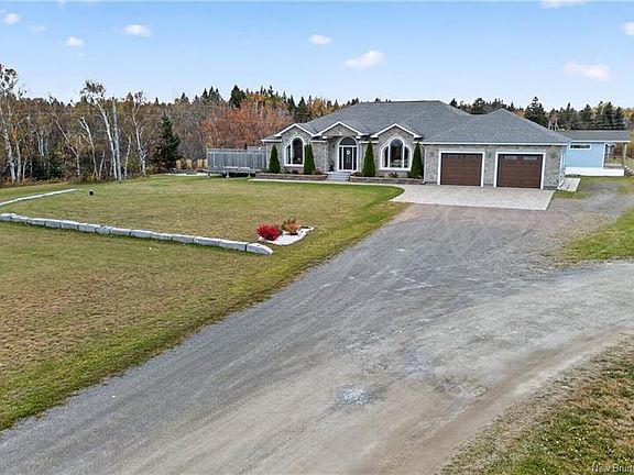 3rd image of 11 Ragin Cajun Ln