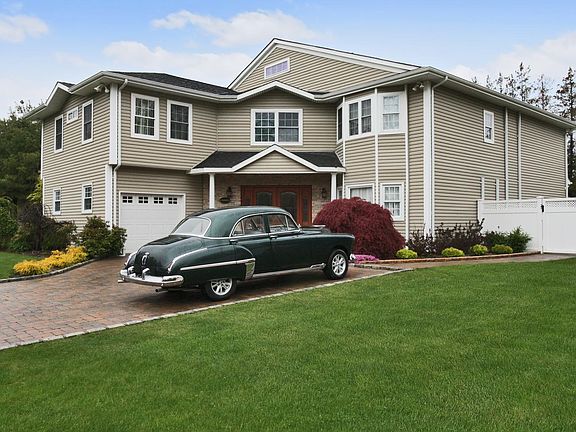 2nd image of 26 Foothill Ln