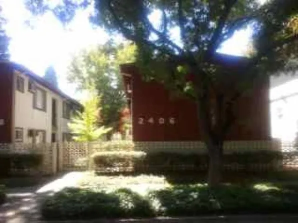 2406 G St, Sacramento, CA 95816