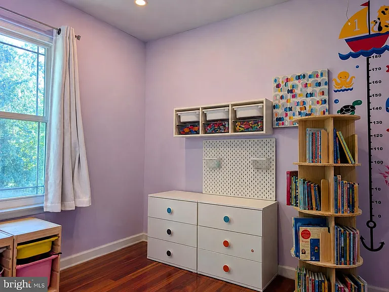 72 Harvard Cir — Photo 22