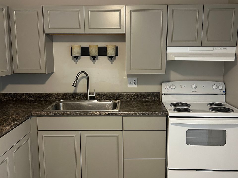 1st image of 186 E Second St APT 1S