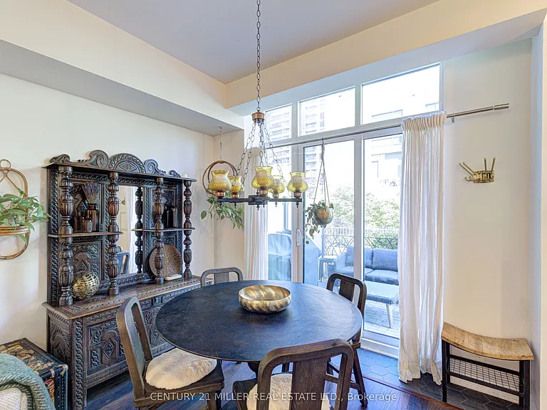 15 Valhalla Inn Rd #Townhouse 10 — Photo 9
