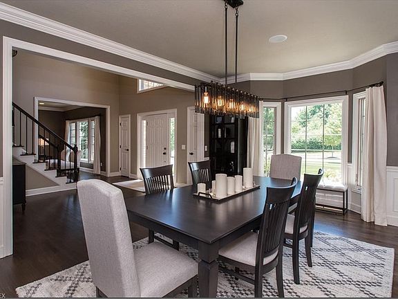 4th image of 38325 McDowell Dr