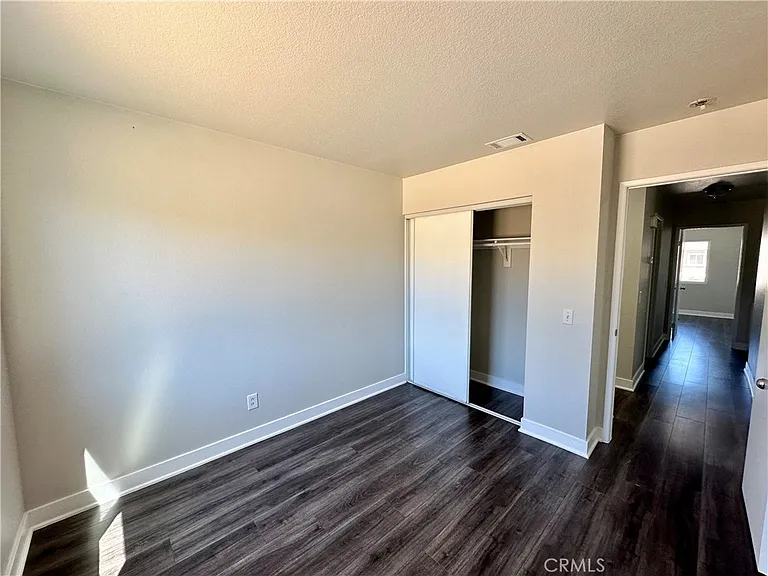 11923 Spring Hill Ct — Photo 9