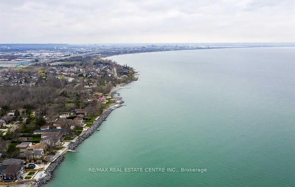 3 bed, $2,550 — Photo 3