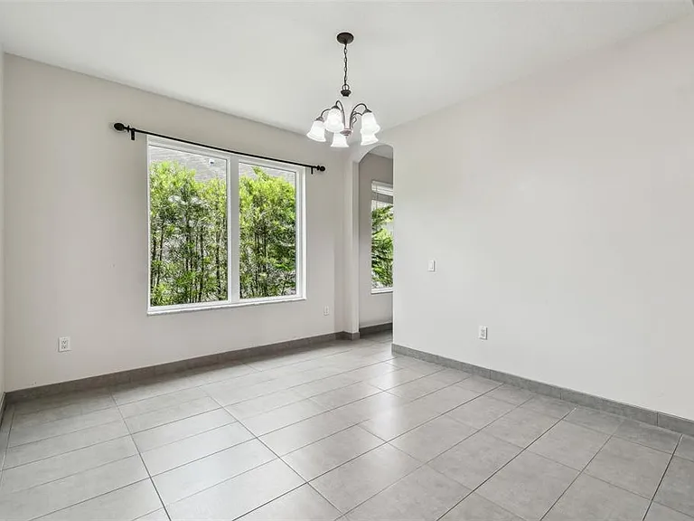 8208 Pinewood Run Ct — Photo 43