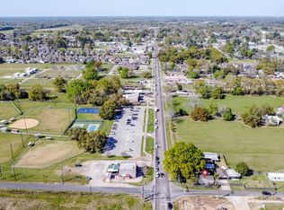 4000 N University Ave, Scott, LA 70520