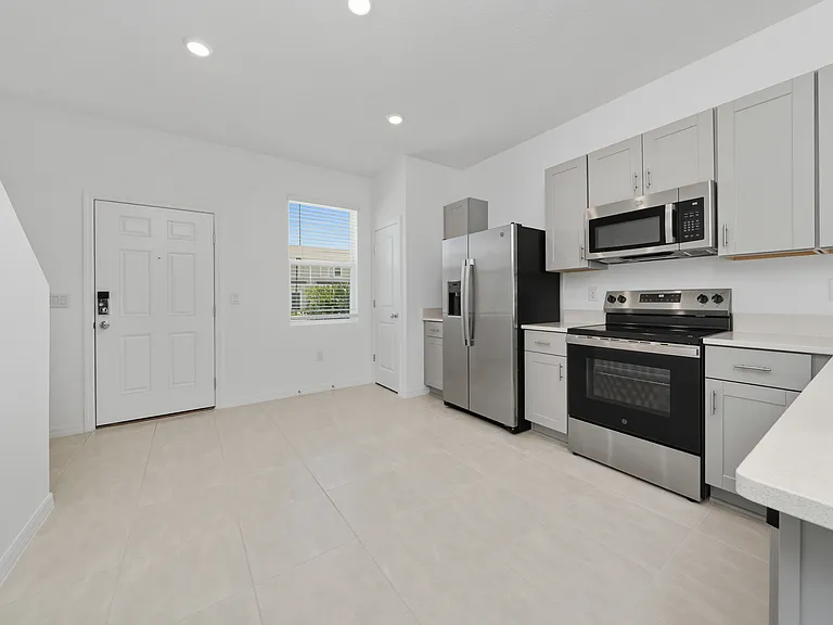2916 Skyline Loop — Photo 7