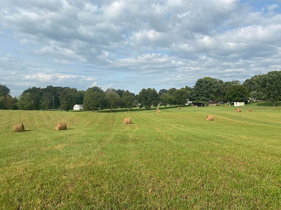 1st image of Tuckaleechee Pike