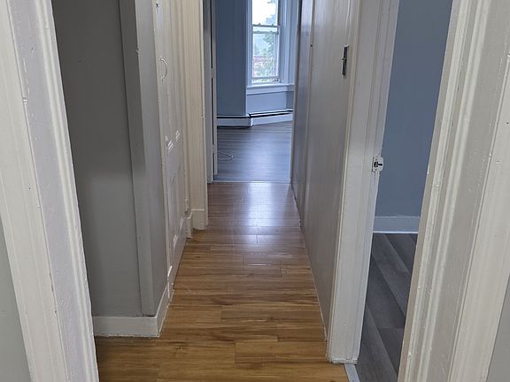 2nd image of 8 Garfield St Floor 3