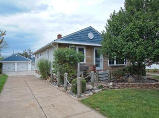 30517 Ronald Dr, Willowick, OH 44095