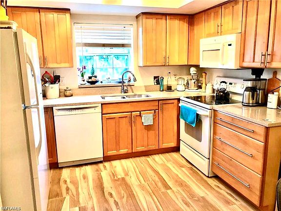 4th image of 481 Quail Forest Blvd APT B204