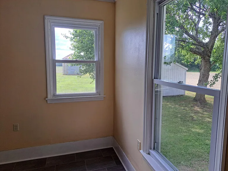 781 Kingsale Rd — Photo 25