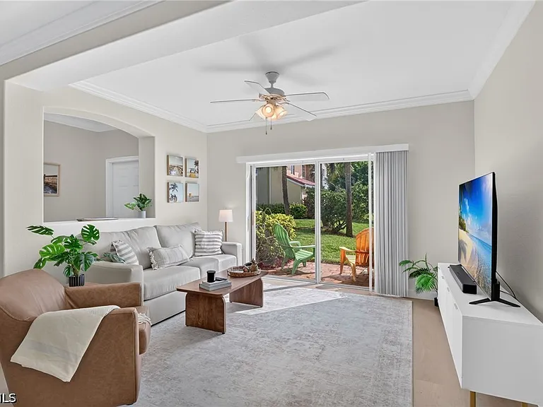 13110 Bella Casa Cir #102 — Photo 7