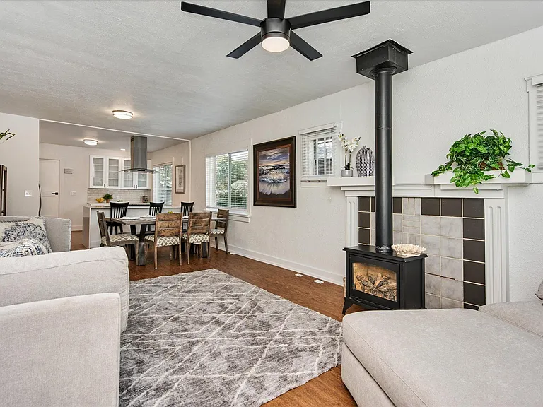 1434 N Perry St #UPPER — Photo 5