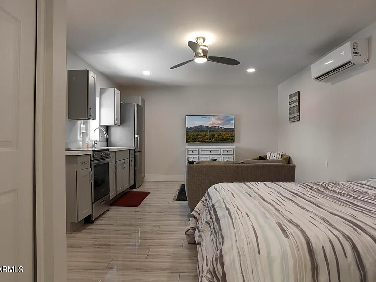 2235 E Heatherbrae Dr — Photo 38