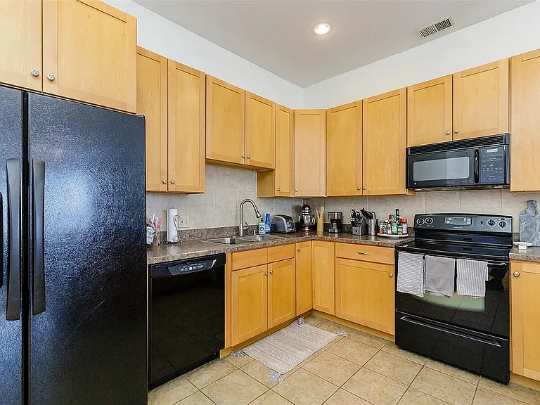 4063 Shenandoah Ave #A — Photo 2