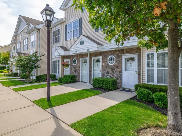 482 Spring Drive, East Meadow, NY 11554