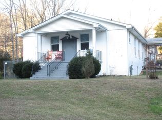 11305 Holsclaw Hill Rd, Fairdale, KY 40118
