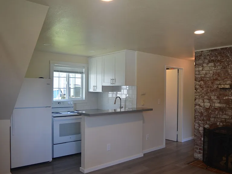 Charming Duplex in Prime Ballard-Fremont Location — Photo 14
