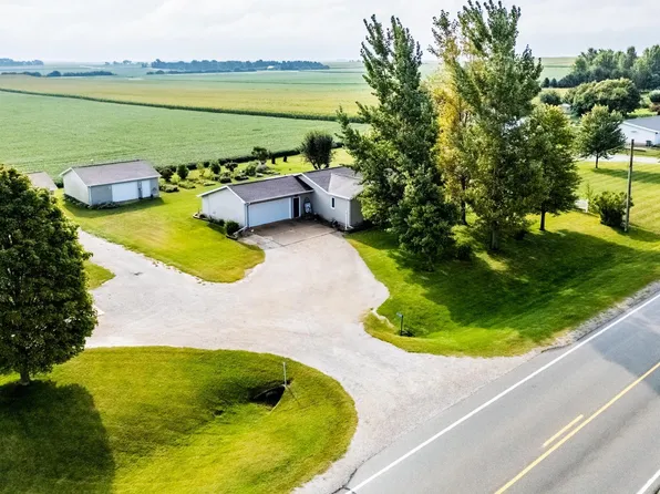 11621 Kimball Ave, Waterloo, IA 50701