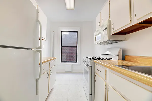 Rented by REAL New York | media 2