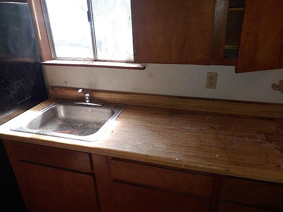2nd image of 14017A Ashworth Ave N