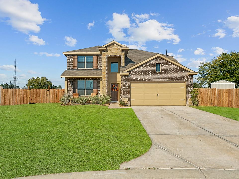 1st image of 1135 Brahma Cir