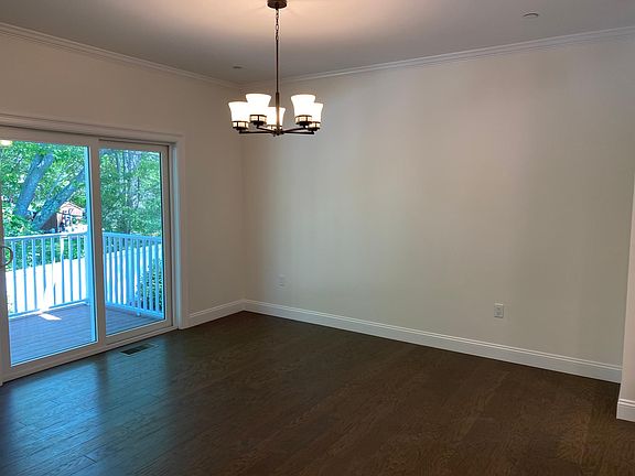 5th image of 7 E Dexter Ave #26