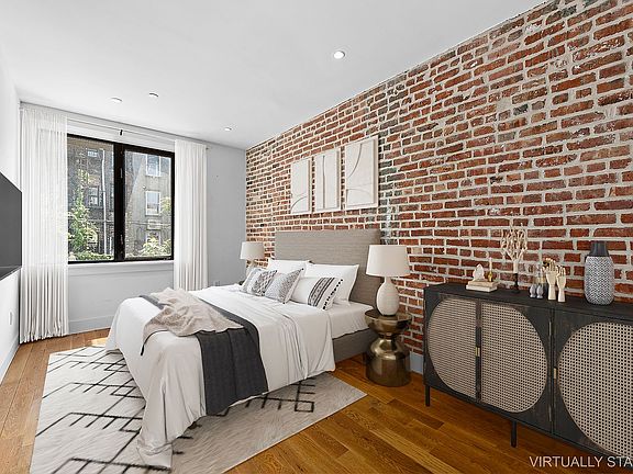 4th image of 307 Cornelia St #2