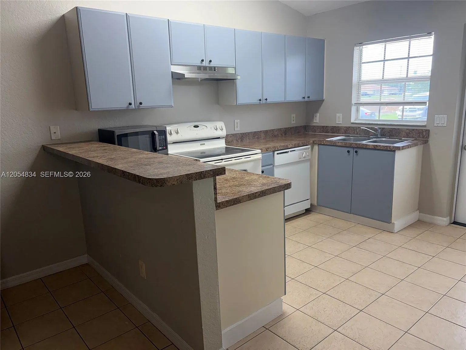 Lehigh Acres — Photo 2