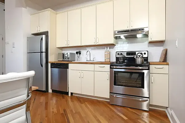 Rented by Dream Space Realty | media 11