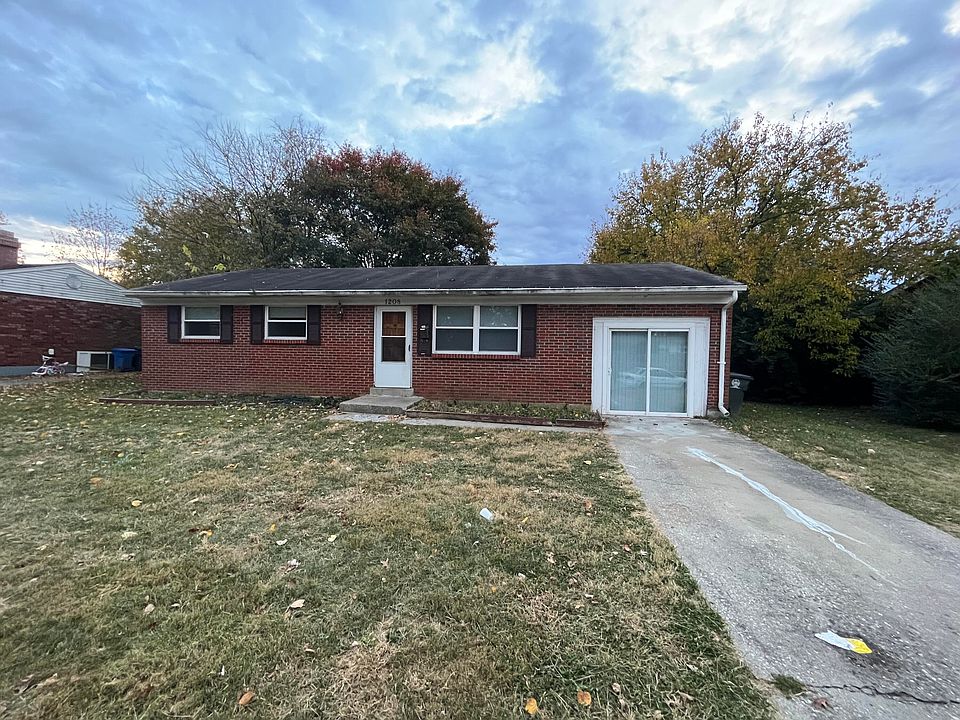1st image of 1208 Venetian Cir
