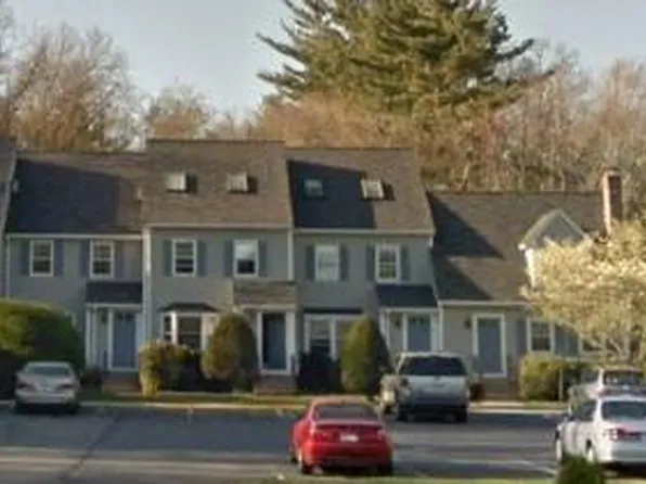 97 Village St, South Easton, MA 02375