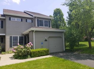 55 Sandalwood Ln, Rhinebeck, NY 12572