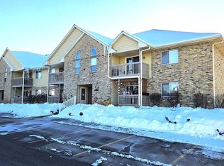 Country Aire, Hartland, WI 53029