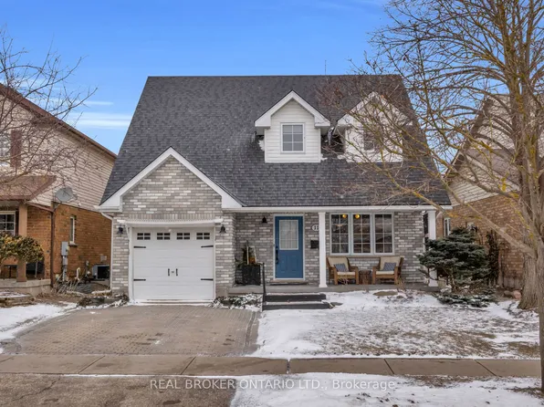 11 Raising Mill Gate, Woolwich, ON N3B 3K8