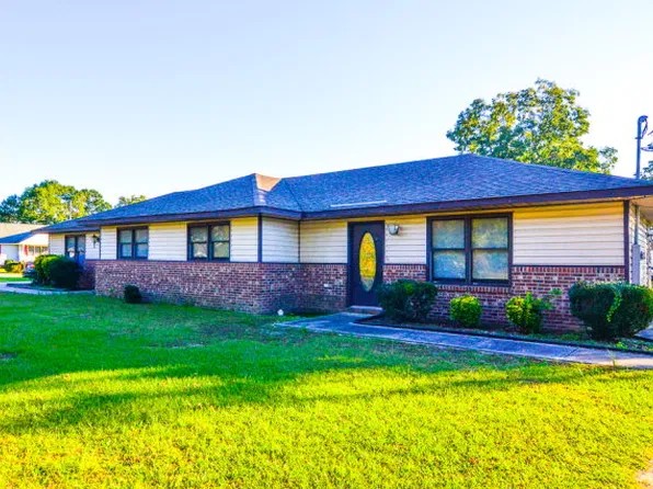 208 Mercer St, Goldsboro, NC 27530