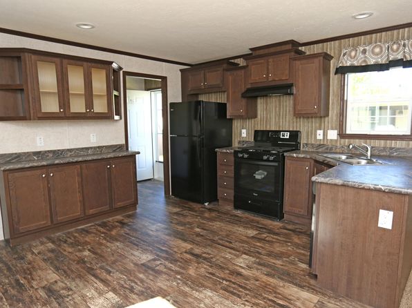 Candlewick Court, 1800 Candlewick Ct, Owosso, MI 48867