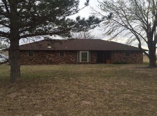 12268 E 630th Rd, Hennessey, OK 73742