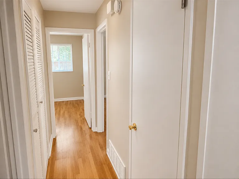 3224 N Milwaukee St — Photo 11