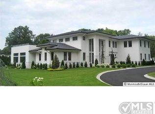 282 Park Ave, Oakhurst, NJ 07755