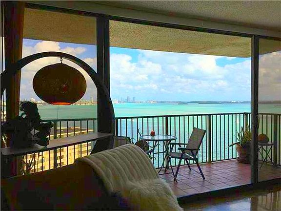 5th image of 1450 Brickell Bay Dr APT 2002