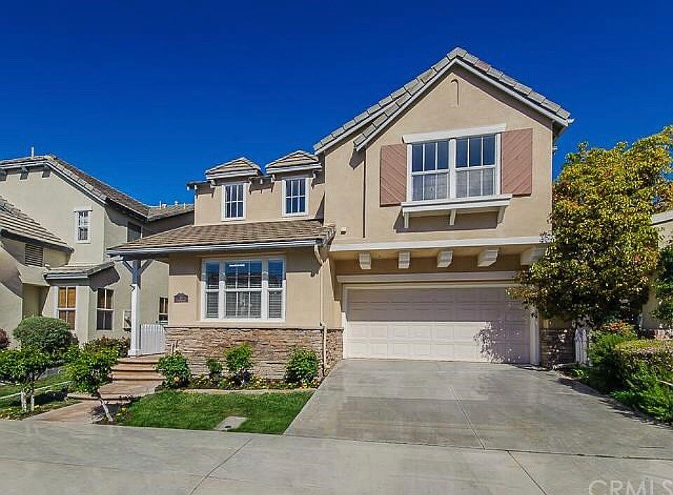 1st image of 38 Wellington Pl