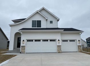 211 NE 62nd St, Ankeny, IA 50021