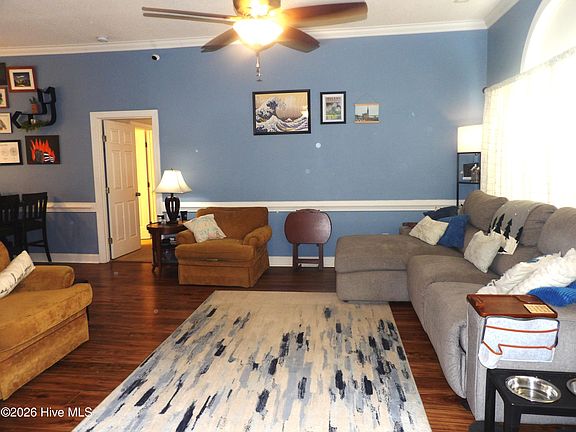 3rd image of 2309 Alyson Drive N
