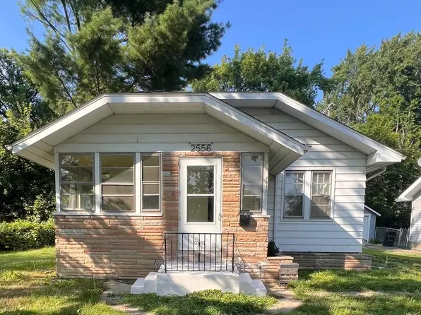 2556 Altoona St, Flint, MI 48504