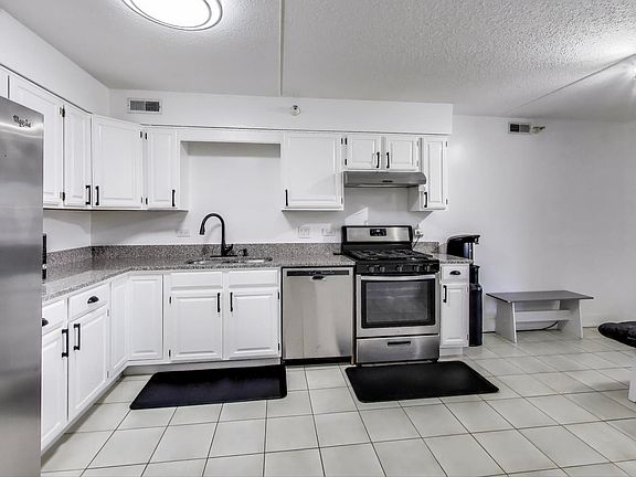 5th image of 2020 Saint Regis Dr APT 208